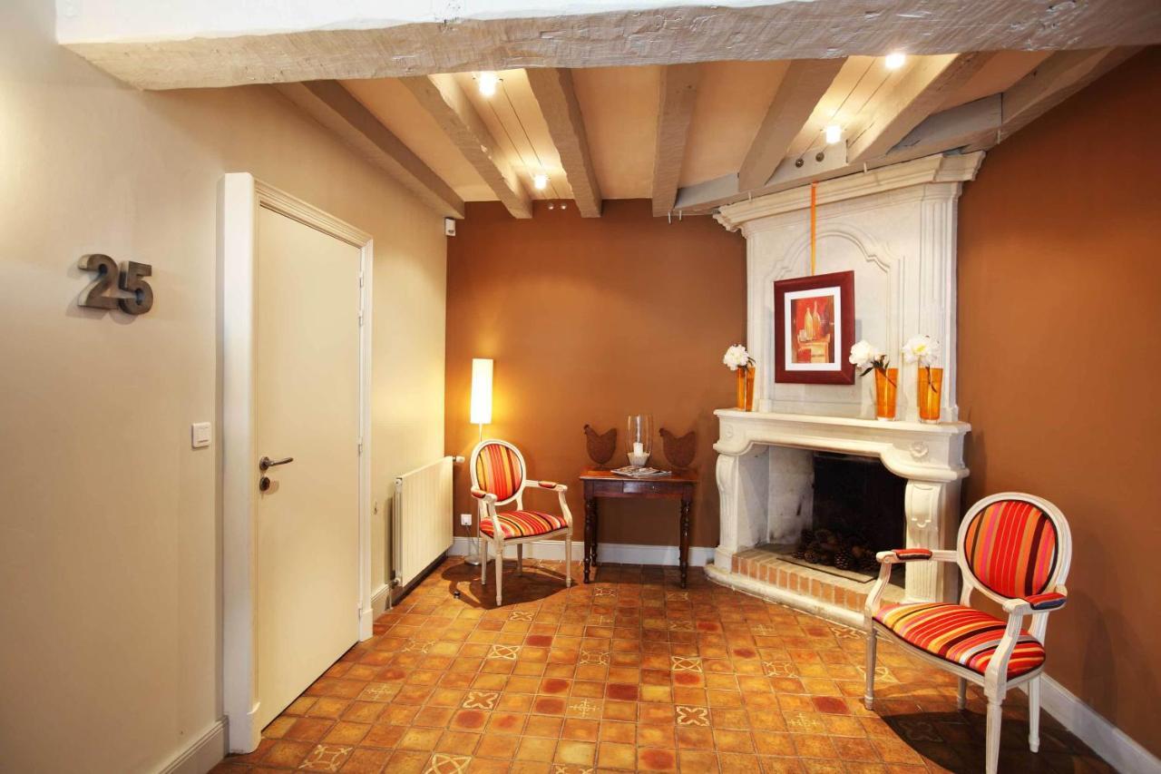 Logis Hotel La Croix Blanche Fontevraud Room photo